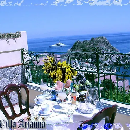 Arianna 3* Taormina